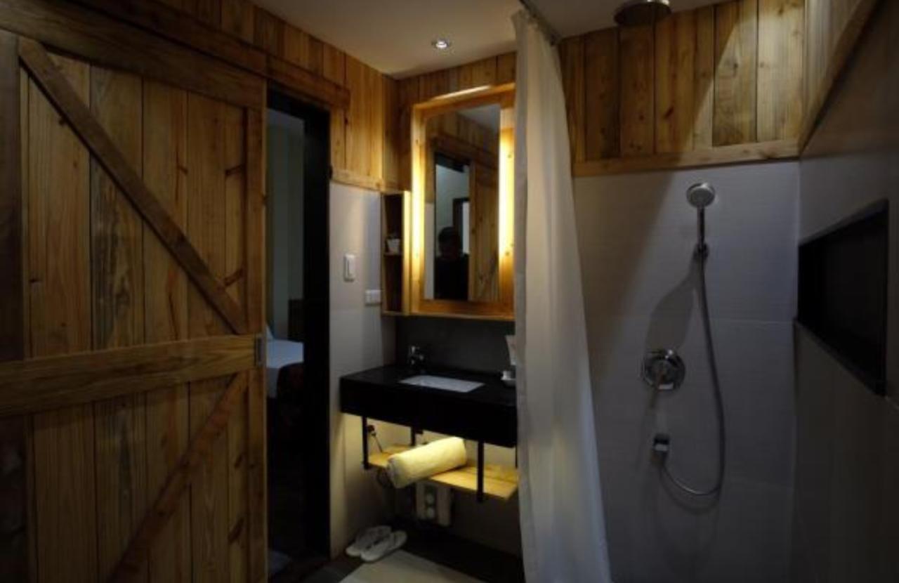 Feel Deep Dive Resort Мактан Екстериор снимка